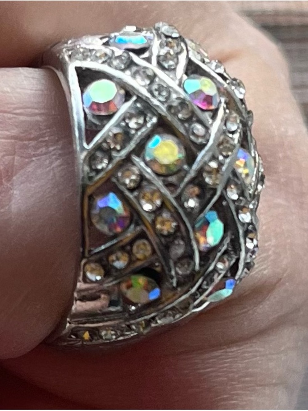 Gorgeous Vintage AB crystal ring-8